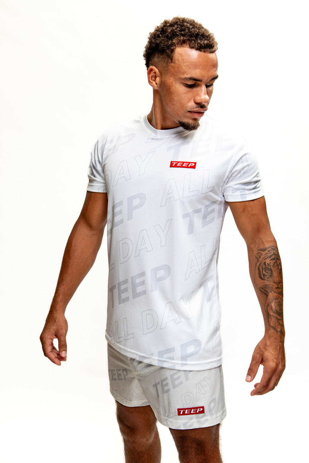 White Dry-Fit Training T-Shirt for Men - Short Sleeves Sports Top

