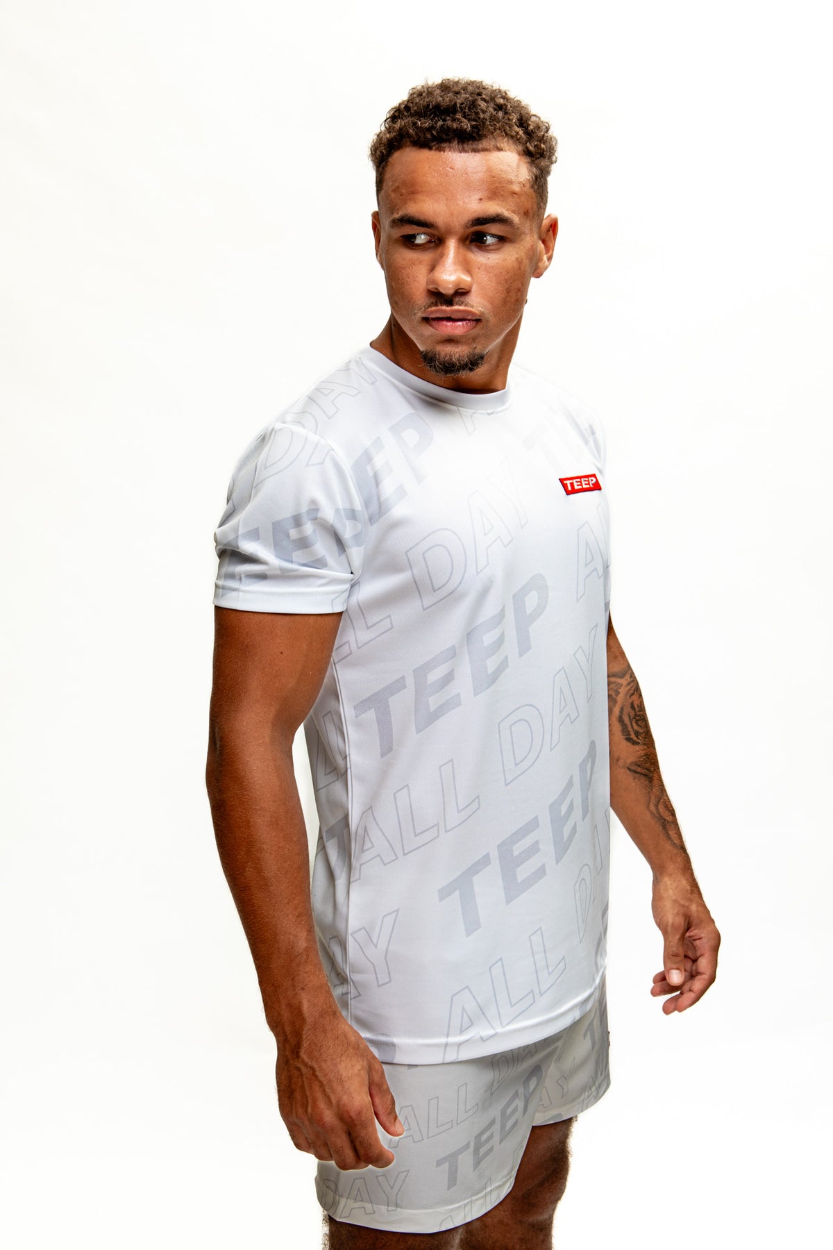 White Dry-Fit Training T-Shirt for Men - Short Sleeves Sports Top

