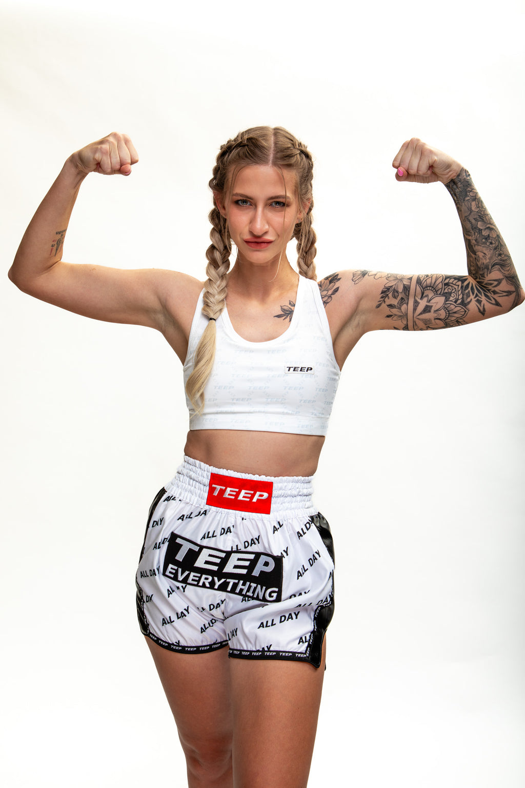 Teep Everything White Thai boxing shorts

